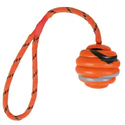 TRIXIE lopta točená guma + lano 6 cm / 30 cm